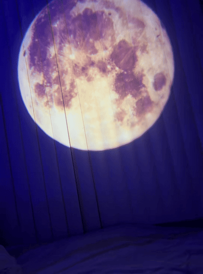 Compact Moon and Star Projector Lamp with Easy Disc Selection