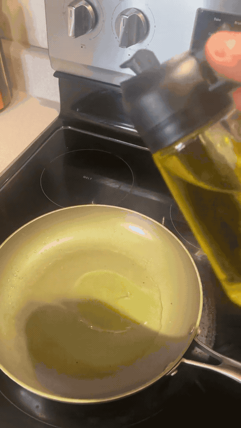 470ml Glass Oil Spray and Pour Bottle for Your Kitchen Routine