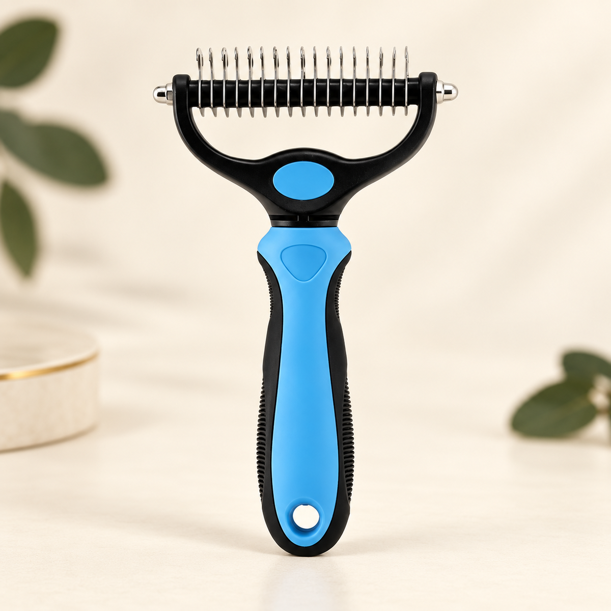 Single Blue/L dematting comb with curved metal teeth, a black fork and blue non-slip grip.