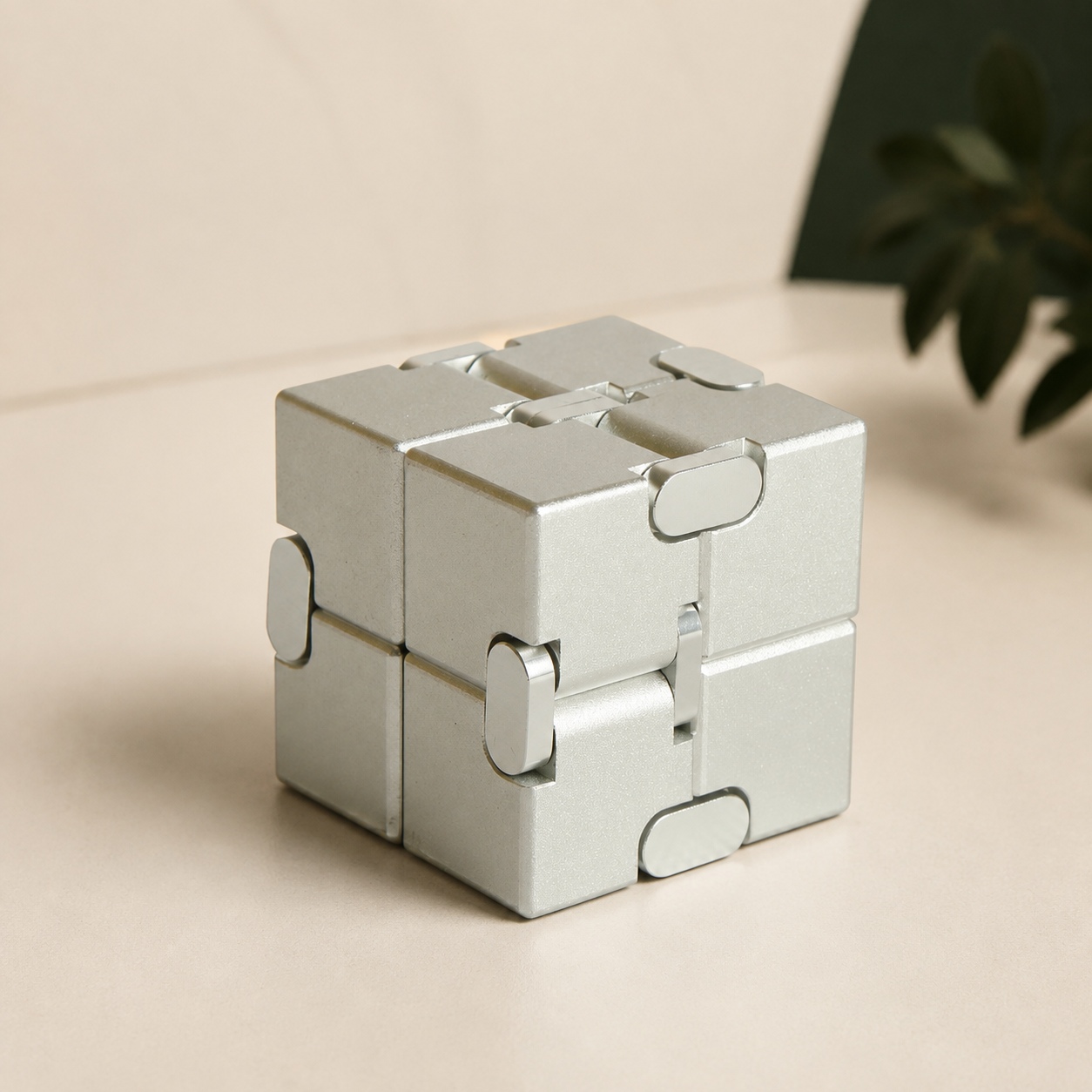 Metal Infinity Cube – A Compact Folding Fidget for Your Desk